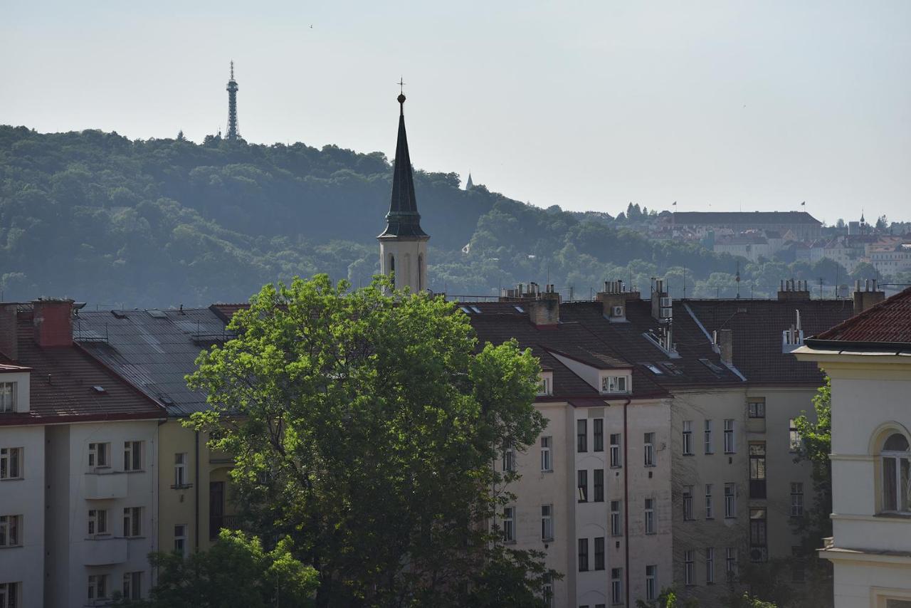 Prague Season Hotel Екстер'єр фото